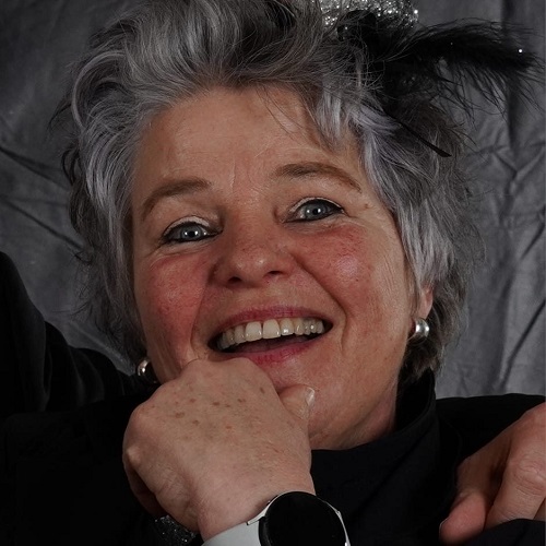 Anneke de Vries